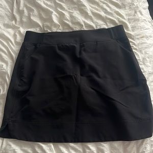 Black Skort